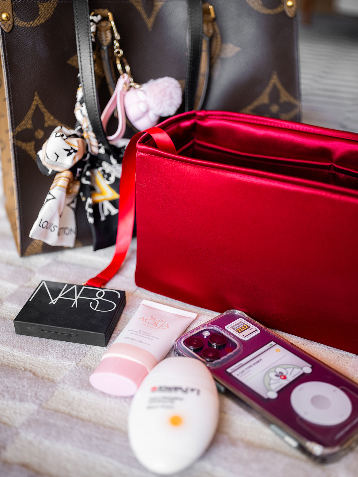 lookbook image shop_this_look_N3d3gq