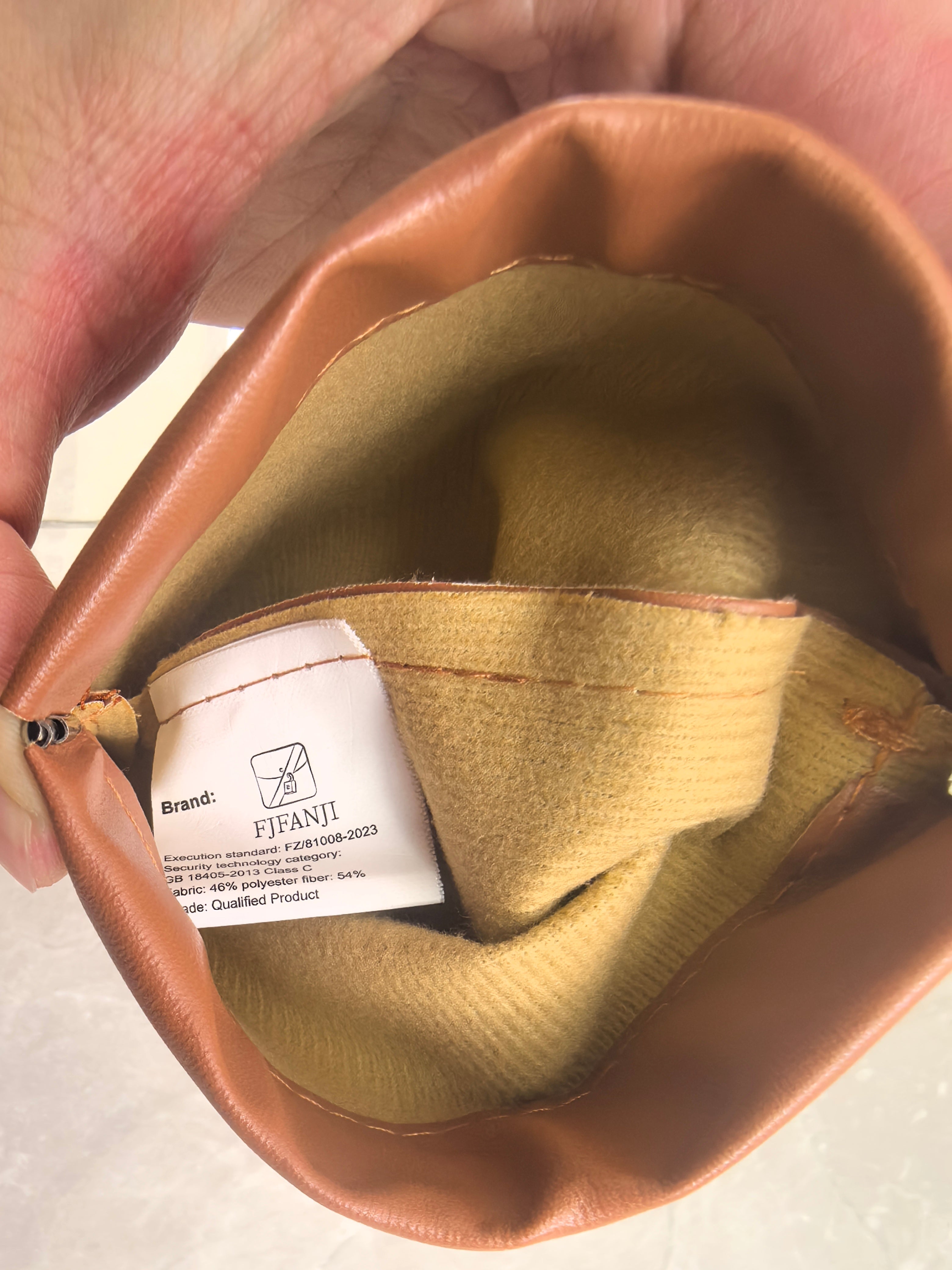 FJFANJI Pouches for holding make-up, keys and other personal items