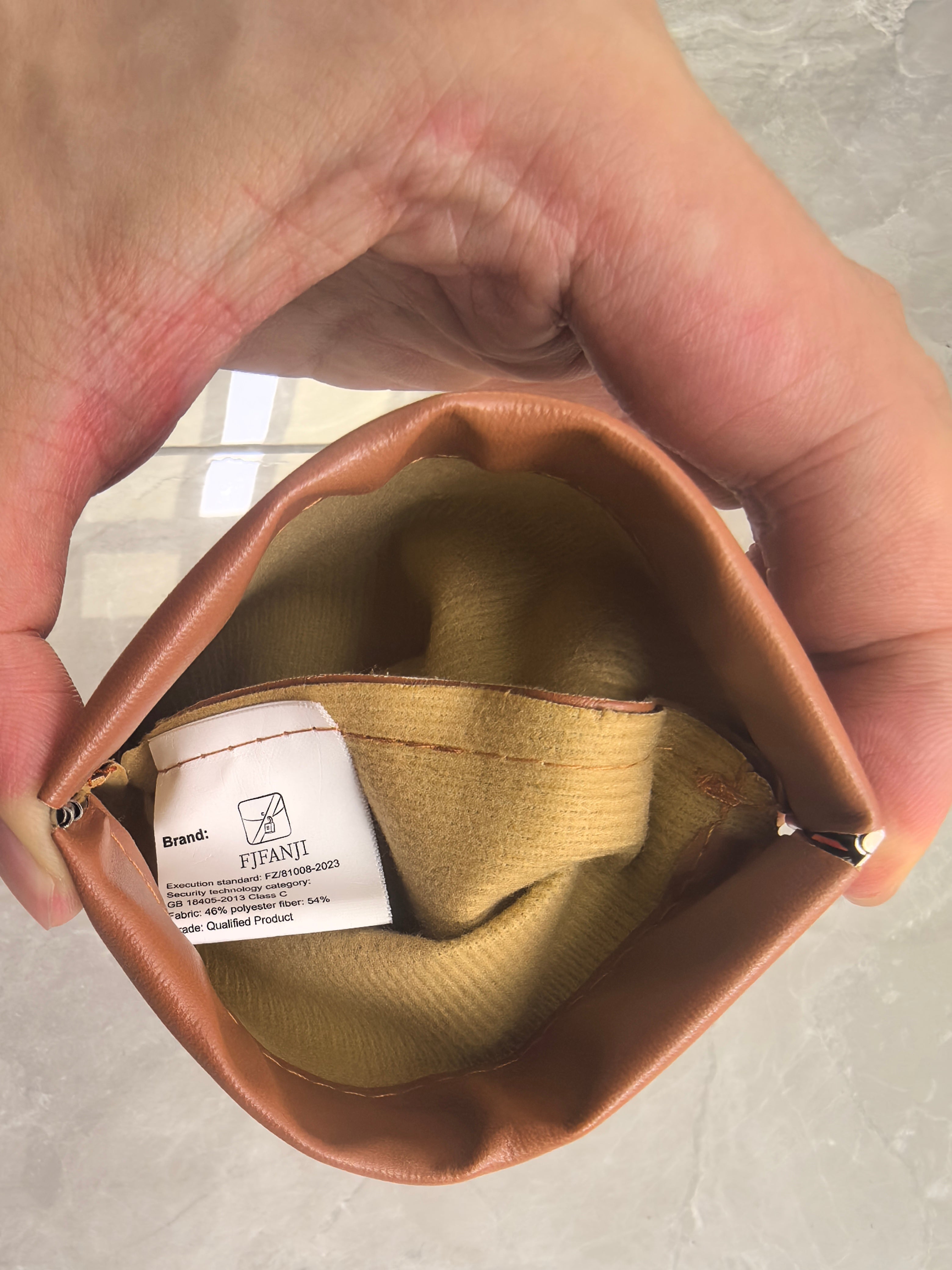FJFANJI Pouches for holding make-up, keys and other personal items