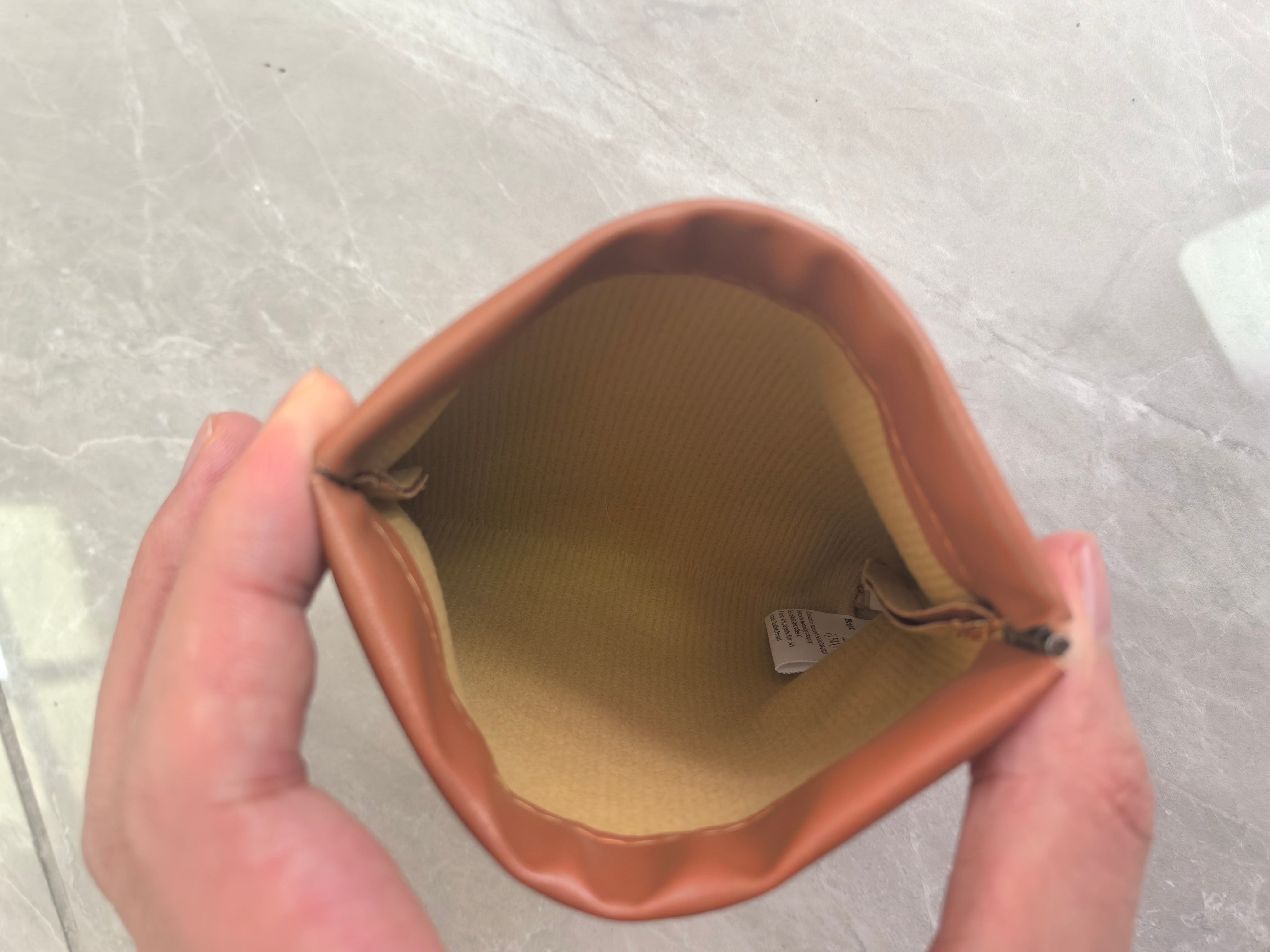 FJFANJI Pouches for holding make-up, keys and other personal items